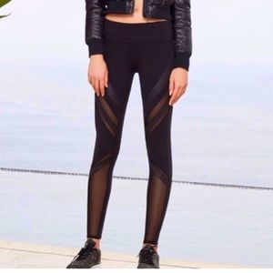 Black Alo Yoga mesh leggings